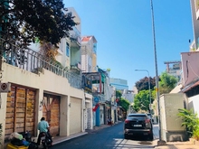 Hình ảnh XEHƠI đậu trong nhà Đặng Văn Ngữ-Lê Văn Sỹ Q.Phú Nhuận, 63m2, nhỉnh 13