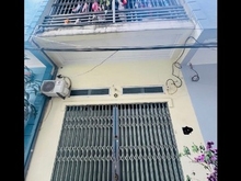 Hình ảnh Bán nhà Hà Cầu có sổ đỏ, nhà hiện đang cho thuê có dòng tiền ổn định.