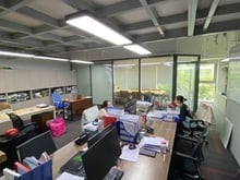 Hình ảnh Cho Thuê Sàn 77m2 Trống Suốt - Có Bàn Ghế Sẵn - Có Lối Đi Riêng Biệt.