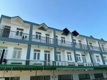 Hình ảnh Nhà nguyên căn 4pn cách đường Huỳnh Tấn Phát chỉ 50m