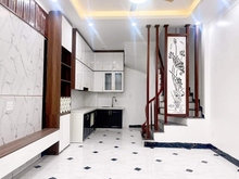 Hình ảnh Bán gấp nhà 5 tầng phố Giáp Bát, Hoàng Mai,nhà mới đẹp, chỉ 4.65 tỷ.