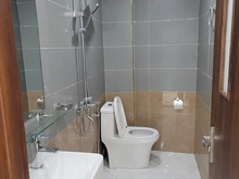 Hình ảnh Nhà đẹp ngõ 426 Đường Láng, giá 6.5 tỷ, 32m2x6T, thang máy, lô góc