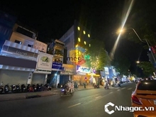 Hình ảnh MT đường Lê Văn Sỹ, Q.3_4.2x28m 4 tầng_70 triệu/tháng