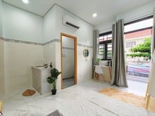 Hình ảnh Phòng ban công mặt tiền lâm văn bền quận 7