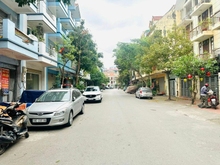 Hình ảnh Nguyễn Chí Thanh - phân lô, vỉa hè, 3 ô tô tránh 60m 5 tầng, 17.6 tỷ