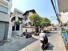 Hình ảnh SIÊU BIỆT THỰ SÂN VƯỜN, Diện tích Khủng: Hầm Trệt 2 Lầu Full Nội Thất