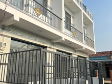 Hình ảnh Bán gấp nhà ngay chợ bình chánh shr 850tr chính chủ bao công chứng