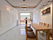 Hình ảnh HXH quay đầu sát MT Hoàng Hoa Thám, 45m2 nở hậu, Nhà mới 4 tầng ở ngay