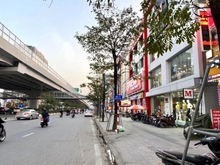 Hình ảnh Bán Gấp Tòa Văn Phòng Phố Phạm Văn Đồng 200m2 x 8 Tầng MT 11m 125 Tỷ.