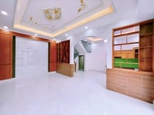 Hình ảnh Giảm 200tr, Bán Gấp Nhà 1 trệt 2 lầu, Thổ Cư 100% Sổ Riêng Sẵn