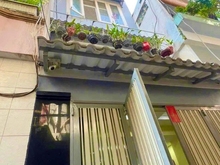 Hình ảnh Chủ đi nước ngoài bán gấp nhà trung tâm Q1 DT:24m2 chỉ 2 tỷ 015 triệu