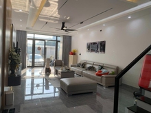 Hình ảnh Cần bàn nhà Lê Trọng Tấn, lô góc  90M2 5 Tầng thang máy Giá  17 Tỷ