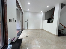 Hình ảnh Nhà phù hợp vp, spa..Đ.14m kdc Himlam q7 tkvp - có thang máy giá 75tr