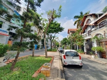 Hình ảnh Bán Nhà Khách Sạn, Nguyễn Minh Hoàng hẻm 8m 7 TẦng 16 Phòng thang máy