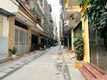 Hình ảnh Bán nhanh nhà 4tầng 46m2 ô tô đỗ cửa, đối diện Học Viện Quân Y - đường