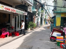 Hình ảnh Bán nhà đẹp villa Hẻm Xe Hơi - Trần Thái Tông. Ngang 6m dài 16m.