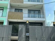 Hình ảnh Cho thuê Tòa Nhà (Hầm+ 3 lầu), mt Nguyễn Hoàng. 7x20m. thang máy. 60tr