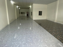 Hình ảnh Cho thuê nhà Sân Vườn Rộng Rãi, Có thể ở và kết hợp kinh doanh