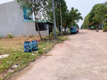Hình ảnh Trọ mới 300m2 tách 2 dãy 8 phòng và 2 nhà phí trước đang cho thuê kín