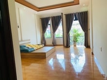 Hình ảnh NCC Cho thuê nhà 4PN đường 11m5 Đoàn Khuê, Nam Việt Á