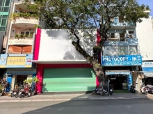 Hình ảnh Cho thuê nhà mặt tiền Nguyễn Trãi, quận 1, 9*20, trệt lửng, 130tr/th