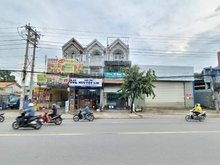 Hình ảnh Bán nhà mặt tiền DT 743 gần ttyt Dĩ An Bình Dương