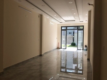 Hình ảnh Nhà Hẻm xe tải Quang Trung P10 GV (4*20m) 1 trệt 1 lầu Trống Suốt