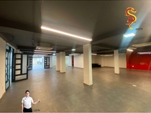 Hình ảnh Cho thuê biệt thự Lê Quang Định, P.14, 19x19m, 2 lầu, trống suốt, 110t