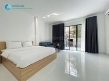 Hình ảnh CHDV mới mẻ - Full nội thất, máy giặt riêng - Có ban công lớn