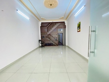 Hình ảnh Cho Thuê Nhà Đường 8m Nhà Mới Đường Nguyễn Minh Hoàng K300 Tân Bình