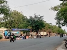 Hình ảnh Bán Gấp Nhà 1 trệt 2 lầu hoàn công xây dựng ngay kdc Đinh Thuận