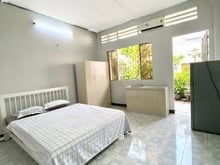 Hình ảnh Phòng sẵn nội thất, ban công. Ngay VINCOM Nguyễn Xí
