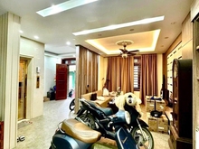 Hình ảnh Bán Nhà Gia Thụy 55m2-5 tầng-Mt 7m-THANG MÁY-Ô TÔ TRÁNH-DÂN XÂY- 8 tỷ