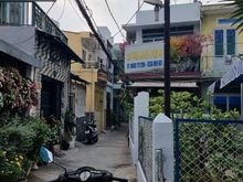 Hình ảnh Nhà đường Quang Trung, kế bên BigC. 1 trệt 1 lầu. Giá 3 tỷ 3
