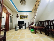 Hình ảnh Chỉ 4,x tỷ. P15. Q10. 40m2 ngang 6m cực hiếm. 3 tầng. 3PN. HC đầy đủ