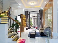 Hình ảnh Nhà hẻm 3,5m Lâm Văn Bền Quận 7 chỉ 1 tỷ 90tr sổ hồng riêng