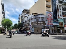 Hình ảnh Cho thuê nhà GÓC 2MT 994 Trần Hưng Đạo, Phường 7, Quận 5, dt: 5 x 17,5