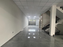Hình ảnh Nhà phố Himlam q7 dt 7.5x20m2 có thang máy, tkvp mới 100% giá 75triệu
