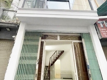 Hình ảnh Cho thuê nhà hẻm Nguyễn Đình Chiểu 1 lầu 2pn 2wc Quận 3 gần mặt tiền