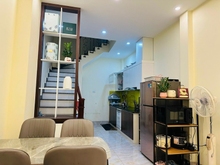 Hình ảnh Bán nhà phố NGUYỄN VĂN CỪ - Ngõ nông rộng - Ô tô đỗ cửa