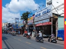 Hình ảnh TB. 8x triệu/m2. Nhà MẶT TIỀN Phan Huy Ích, 131m2. CT 300 triệu/tháng.