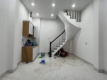Hình ảnh Bán nhà Tôn Đức Thắng, Đống Đa, 15m Ô Tô Tránh, Sổ riêng, giá 2.95 tỷ