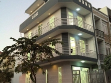 Hình ảnh Bán Gấp Nhà 2 MT KDC JAMONA Quận 7: DT:4.5x16m: KC: Hầm, 5t chỉ 9.6