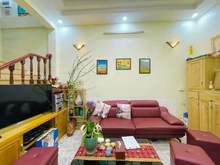 Hình ảnh Bán nhà đẹp Cầu Giấy  DÂN XÂY NGÕ NÔNG GẦN PHỐ gần 40m2, 5 tầng 5.7tỷ