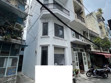 Hình ảnh Cho thuê nhà ĐẸP HẺM XE TẢI Lý Chính Thắng 2pn 3wc 3 lầu Q3