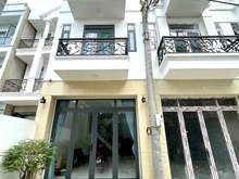 Hình ảnh Chính chủ bán nhà đẹp KDC đồng bộ an ninh Hà Huy Giáp Q12