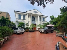 Hình ảnh Bán Biệt Thự Sân Vườn 1300 m2 , Gần Eaon Bình Dương , giảm 3.5 tỷ ,Lh