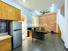 Hình ảnh Cho thuê villa Nguyễn Văn Hưởng, 10x16m, 1 trệt + 2 tầng, 4PN, có sân