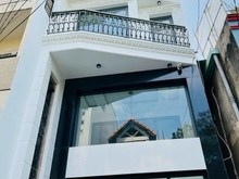 Hình ảnh Hot!!! Nhà 4 tầng, 40m2, hẻm xe hơi, đường Lê Quang Định.
