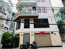 Hình ảnh Nhà MỚI kiên cố 2MT thoáng ngay Lạc Long Quân, 4 tầng chỉ 13 tỷ